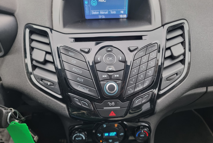 Ford Fiesta 1.0 ECOBOOST TITANIUM 