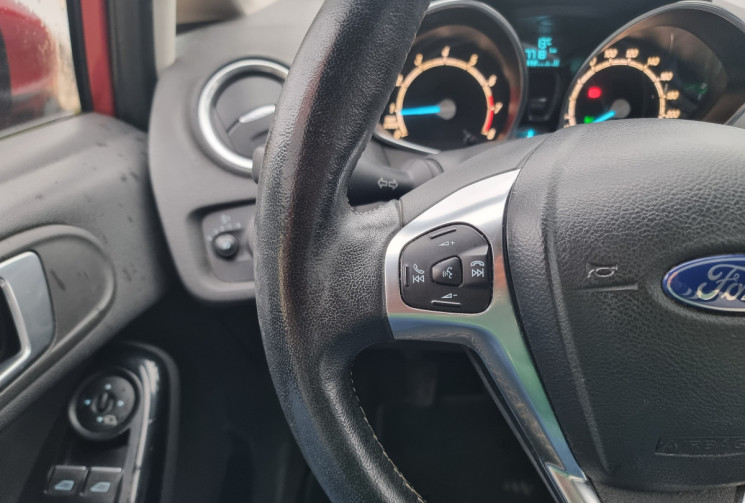 Ford Fiesta 1.0 ECOBOOST TITANIUM 