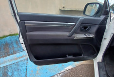 Mitsubishi Pajero 3.2 DI-D DPF 4WD INFORM