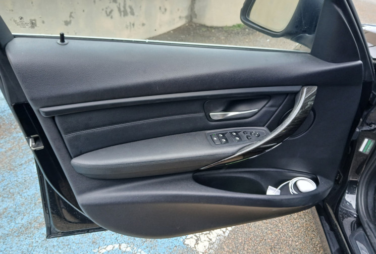 BMW SERIE 3 COUPE LUXURI (F30) Berline 328i 2.0 TPT 16V