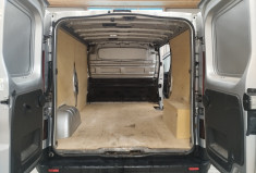 Renault Trafic III RED EDITION BY RENAULT TRUCKS Phase 3 L1H1 2.8T 2.0 dCi 16V 130 cv