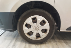 Renault Trafic III RED EDITION BY RENAULT TRUCKS Phase 3 L1H1 2.8T 2.0 dCi 16V 130 cv