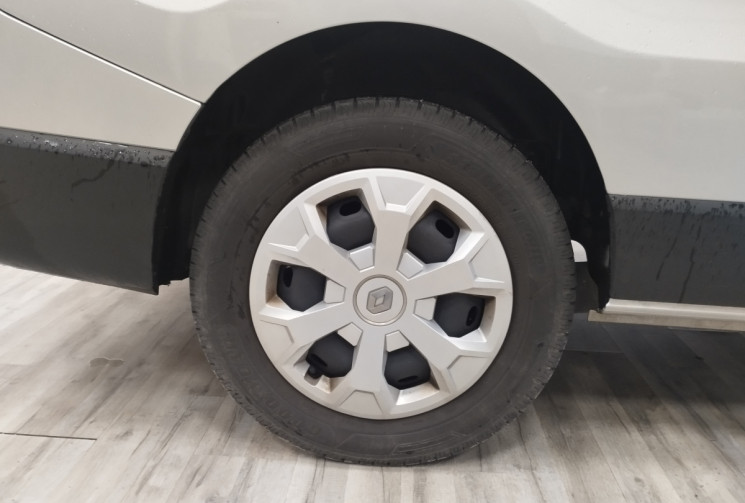 Renault Trafic III RED EDITION BY RENAULT TRUCKS Phase 3 L1H1 2.8T 2.0 dCi 16V 130 cv