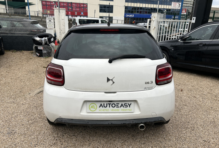 Citroën DS3 (2) 1.6 BLUEHDI 100 Ch BE CHIC * CAMERA * GPS