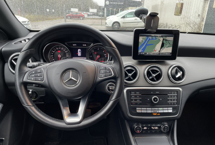 Mercedes CLA SHOOTING BRAKE 200 d 136 ch Sensation 7G-DCT /68000 km/ Caméra Recul/Entret. Mercedes