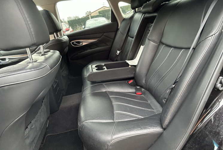Infinity Q70 M 35 V6 3.5 Hybride 364 CV BVA 2WD