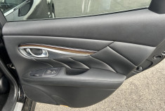 Infinity Q70 M 35 V6 3.5 Hybride 364 CV BVA 2WD