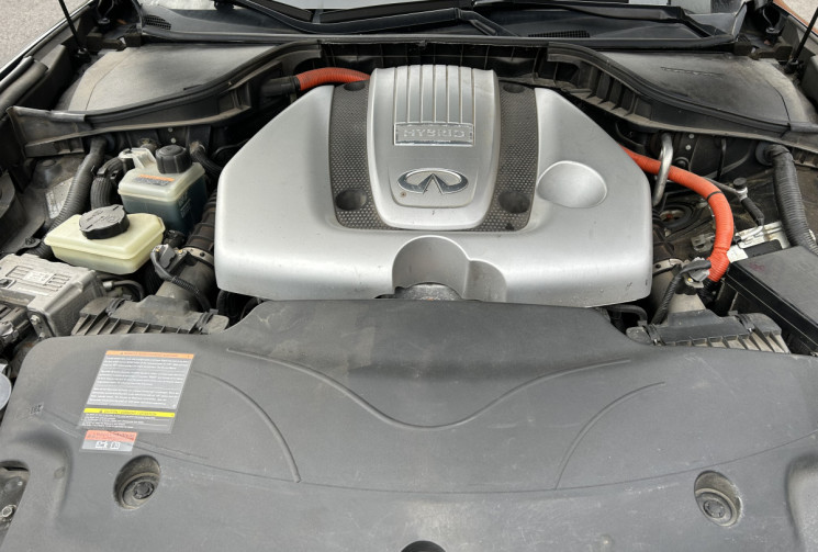 Infinity Q70 M 35 V6 3.5 Hybride 364 CV BVA 2WD