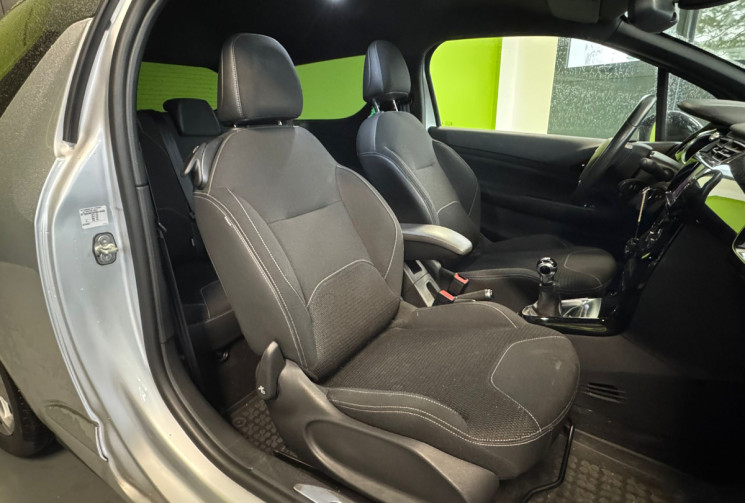 DS DS 3  1.2 82CH CAMERA DE RECUL / FEUX AUTOMATIQUE 