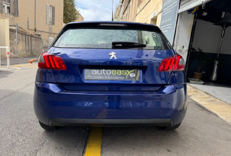 Peugeot 308 allure 1.5 hdi 130 cv origine France 3em main / état neuf / carnet full Peugeot / 