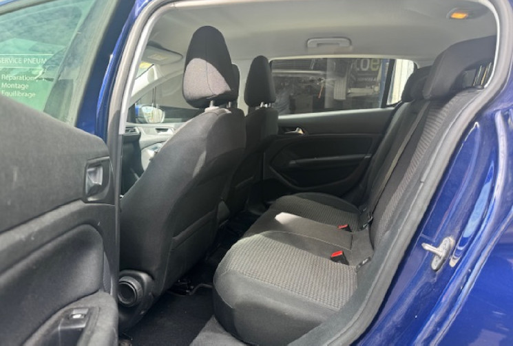 Peugeot 308 allure 1.5 hdi 130 cv origine France 3em main / état neuf / carnet full Peugeot / 