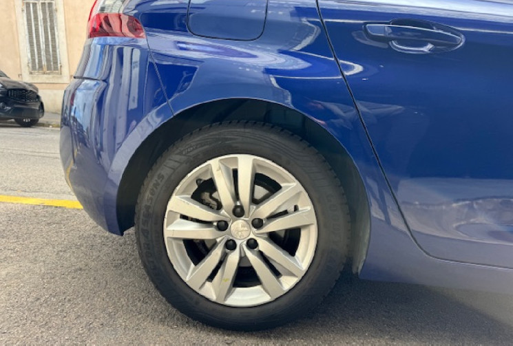 Peugeot 308 allure 1.5 hdi 130 cv origine France 3em main / état neuf / carnet full Peugeot / 