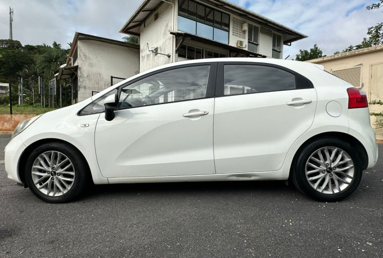 Kia RIO 1.2 85ch Active 5p // Boite manuelle // Bon état
