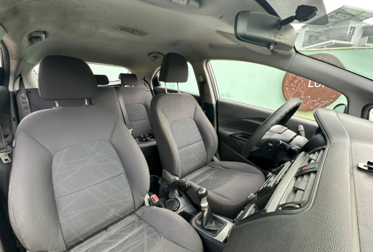 Kia RIO 1.2 85ch Active 5p // Boite manuelle // Bon état