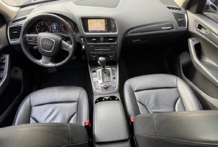 Audi Q5 quattro ambition luxe 3.0 v6 239 cv / CARPLAY / CAMERA / TOIT OUVRANNT / GPS / 