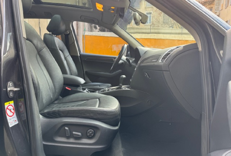 Audi Q5 quattro ambition luxe 3.0 v6 239 cv / CARPLAY / CAMERA / TOIT OUVRANNT / GPS / 