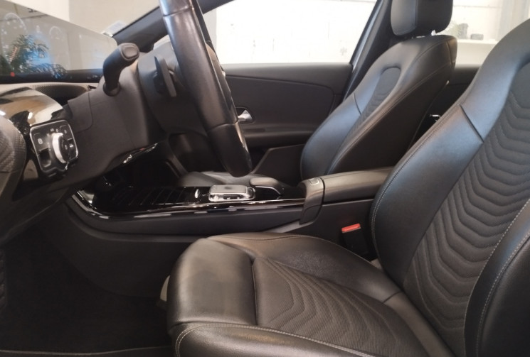 Mercedes Classe A Style Line_Classe A 180 d 116ch Style Line 7G-DCT TOIT OUVRANT 