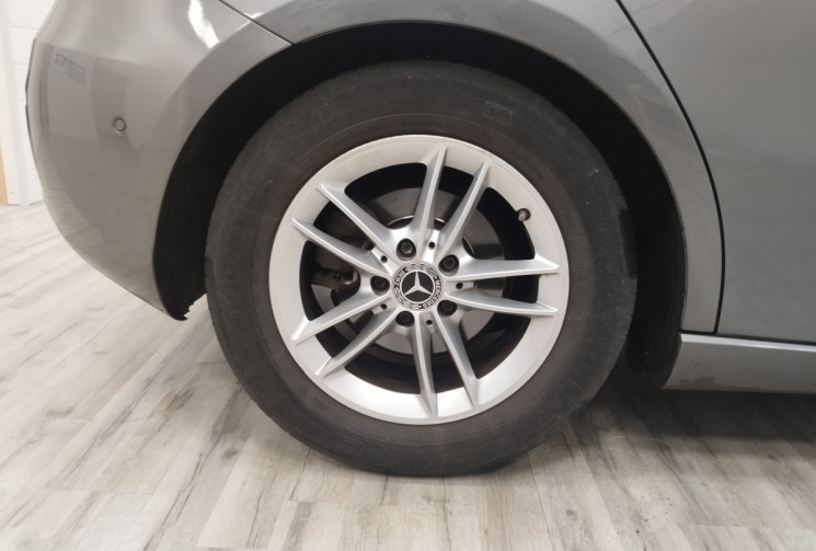 Mercedes Classe A Style Line_Classe A 180 d 116ch Style Line 7G-DCT TOIT OUVRANT 