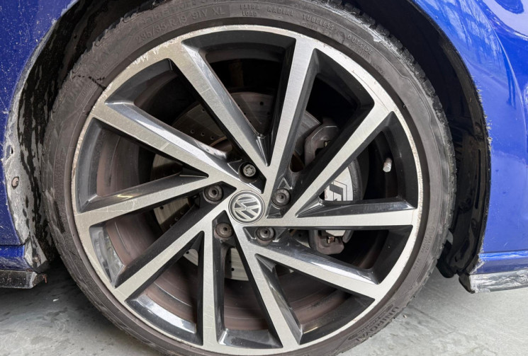 Volkswagen Golf 2.0 TSI 310 R 4MOTION DSG7 * Ligne Akrapovic / Toit ouvrant / CarPlay 