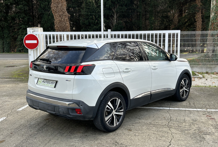 Peugeot 3008 II 1.2 THP EAT6 130 Allure business Distribution changée/sièges chauffants électriques