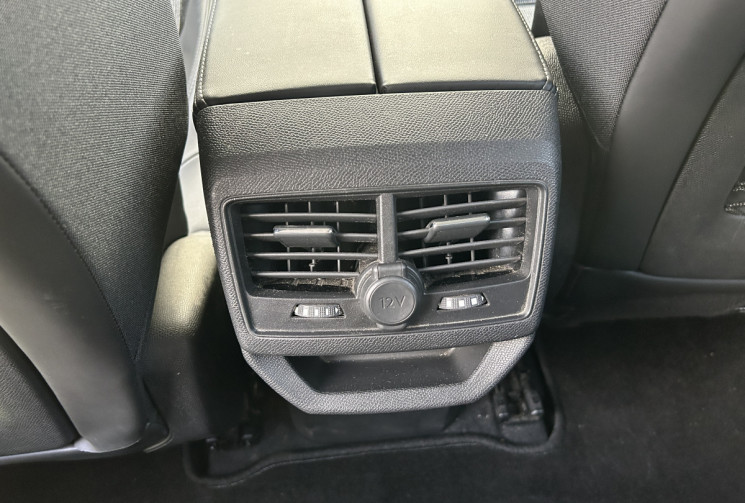 Peugeot 3008 II 1.2 THP EAT6 130 Allure business Distribution changée/sièges chauffants électriques