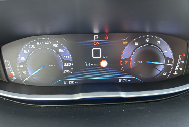 Peugeot 3008 II 1.2 THP EAT6 130 Allure business Distribution changée/sièges chauffants électriques