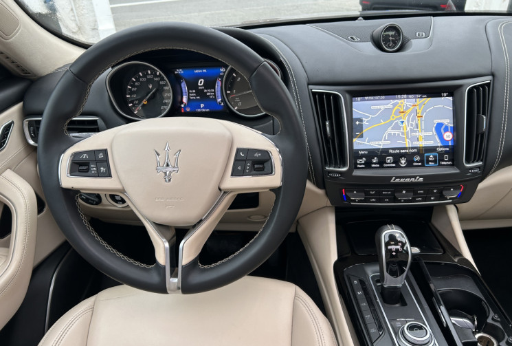 Maserati Levante 3.0 V6 275 Ch GRANLUSSO * ORIGINE FRANCE * TOIT OUVRANT * BI TON