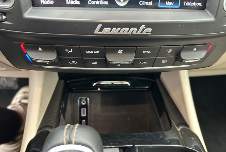 Maserati Levante 3.0 V6 275 Ch GRANLUSSO * ORIGINE FRANCE * TOIT OUVRANT * BI TON