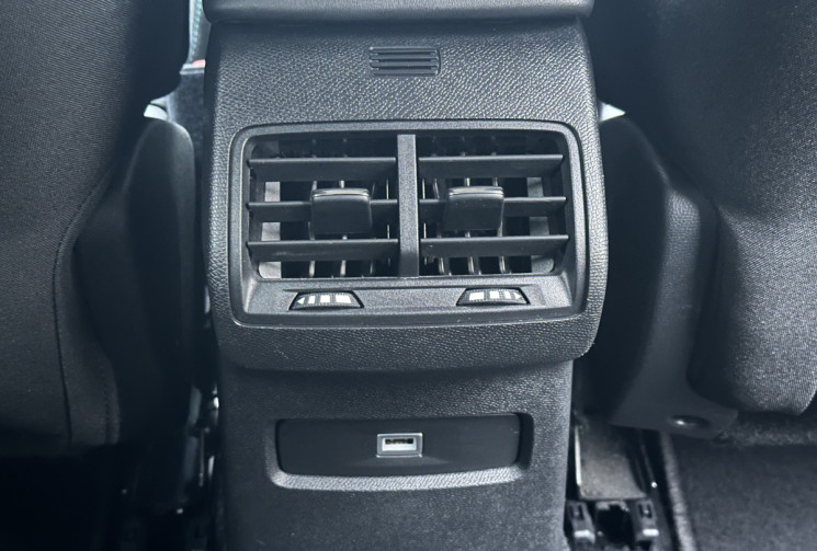 Citroën C4 1.5 BlueHDI 130 SHINE EAT8 * AFFICHAGE TETE HAUTE * CARPLAY * ENTRETIEN A JOUR * GARANTIE