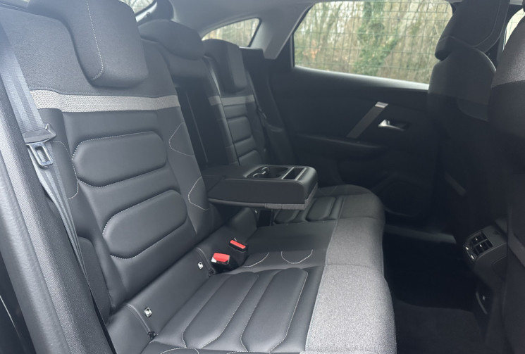 Citroën C4 1.5 BlueHDI 130 SHINE EAT8 * AFFICHAGE TETE HAUTE * CARPLAY * ENTRETIEN A JOUR * GARANTIE