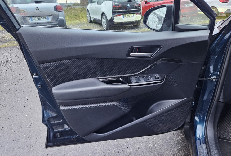 Toyota C-HR 184H 2WD COLLECTION E-CVT