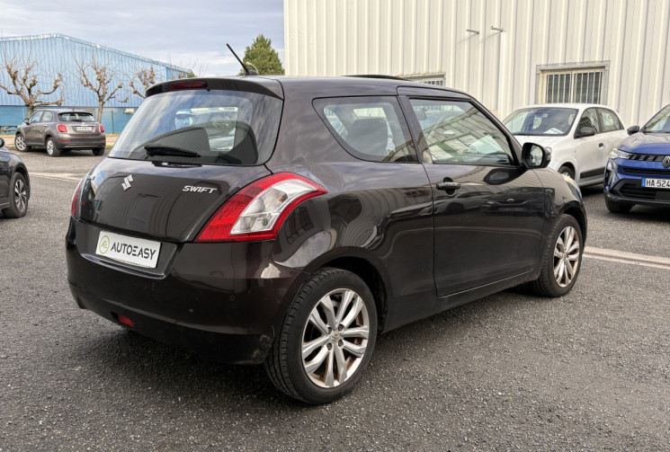 Suzuki Swift IV 94cv * 3p * Toit Ouvrant Pano * Chaine de Distribution