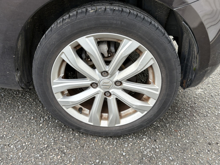 Suzuki Swift IV 94cv Pack 3p * Toit Ouvrant Pano * Chaine de Distribution