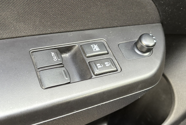 Suzuki Swift IV 94cv Pack 3p * Toit Ouvrant Pano * Chaine de Distribution