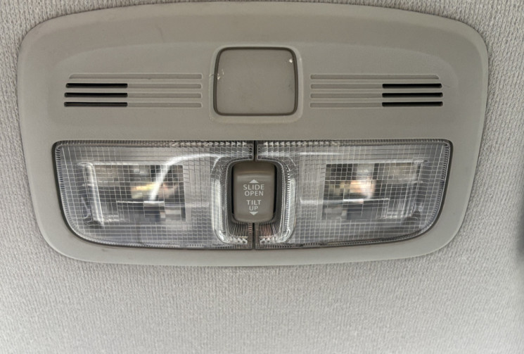 Suzuki Swift IV 94cv Pack 3p * Toit Ouvrant Pano * Chaine de Distribution