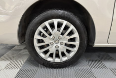 Peugeot TRAVELLER LONG 2.0 BLUHDI EAT8 180 BUSINESS