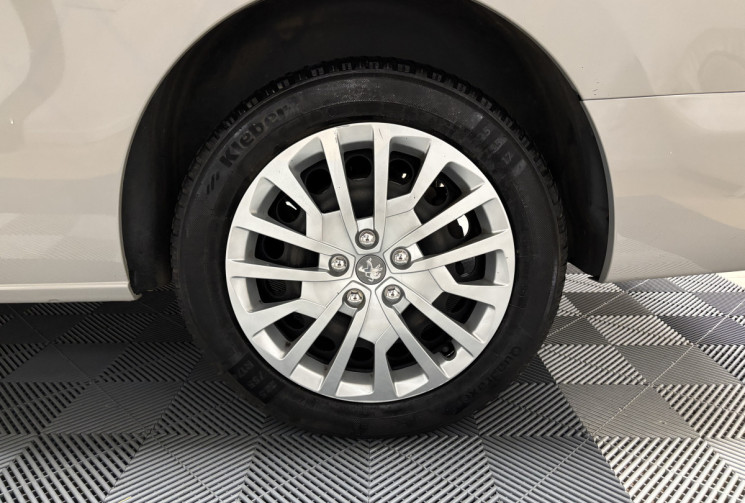 Peugeot TRAVELLER LONG 2.0 BLUHDI EAT8 180 BUSINESS