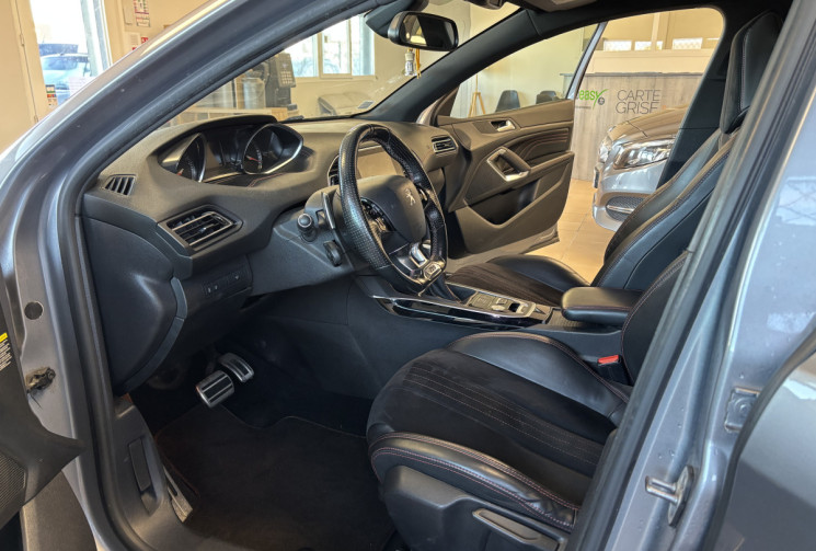 Peugeot 308 GT 2.0 BLUEHDI EAT6 180 GT / TOIT PANORAMIQUE / KIT DISTRIBUTION A JOUR 
