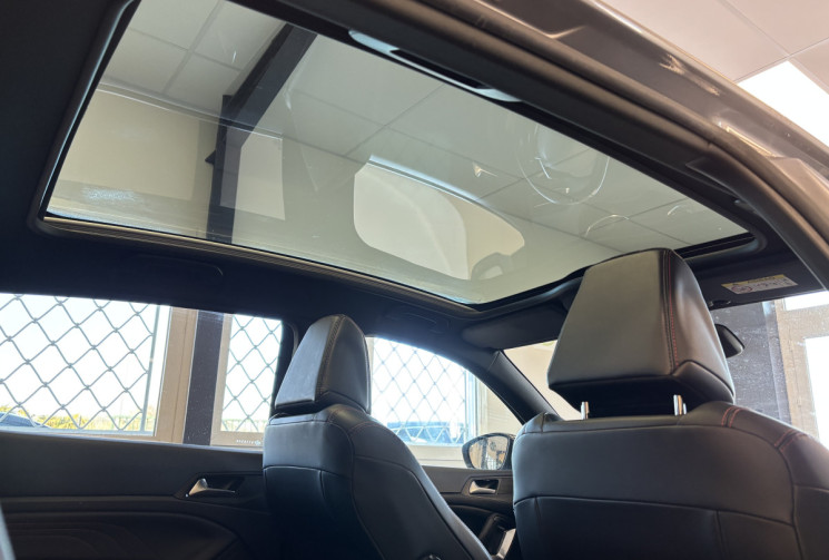 Peugeot 308 GT 2.0 BLUEHDI 180 GT / TOIT PANORAMIQUE / KIT DISTRIBUTION A JOUR 