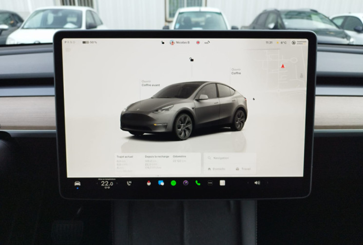 Tesla Model Y 300 CV RWD * STANDARD RANGE * 1ER MAIN