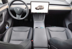 Tesla Model Y 300 CV RWD * STANDARD RANGE * 1ER MAIN