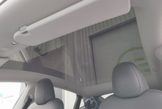 Tesla Model Y 300 CV RWD * STANDARD RANGE * 1ER MAIN