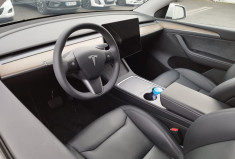 Tesla Model Y 300 CV RWD * STANDARD RANGE * 1ER MAIN