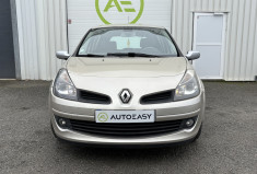 Renault Clio III Initiale Paris 5p 1.6i 110cv * Boîte Auto * Cuir * Clim Auto * Radars * Attelage