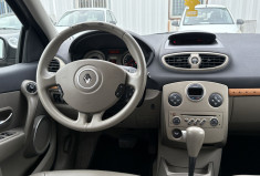 Renault Clio III Initiale Paris 5p 1.6i 110cv * Boîte Auto * Cuir * Clim Auto * Radars * Attelage