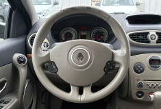 Renault Clio III Initiale Paris 5p 1.6i 110cv * Boîte Auto * Cuir * Clim Auto * Radars * Attelage