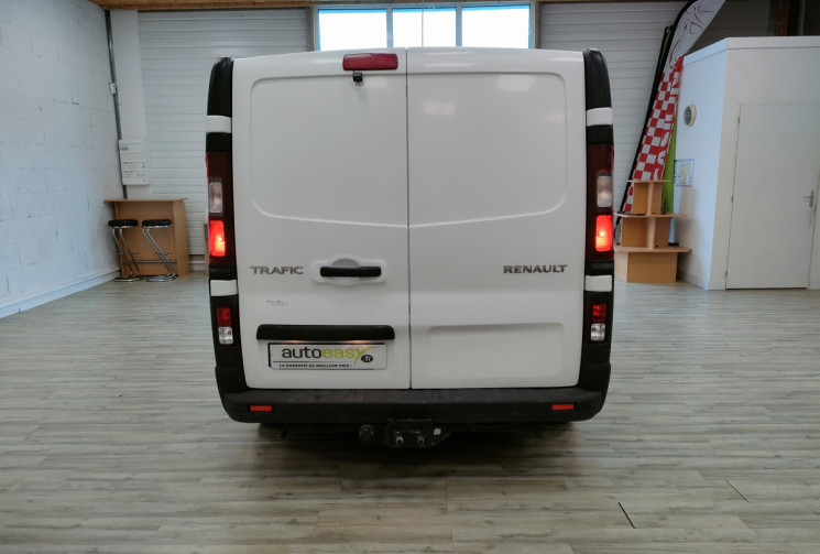 Renault Trafic III Fourgon L1H1 1200 1.6 dCi 16V Energy vitré 125 ch Grand Confort