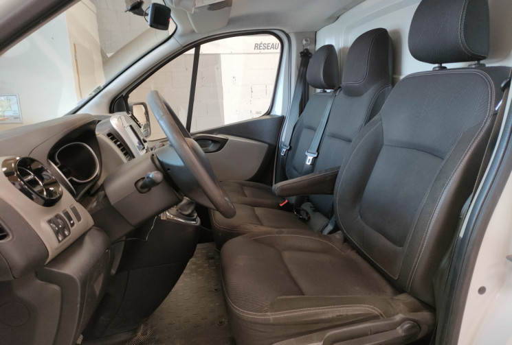 Renault Trafic III Fourgon L1H1 1200 1.6 dCi 16V Energy vitré 125 ch Grand Confort