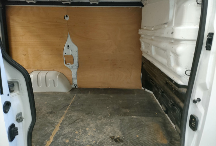 Renault Trafic III Fourgon L1H1 1200 1.6 dCi 16V Energy vitré 125 ch Grand Confort