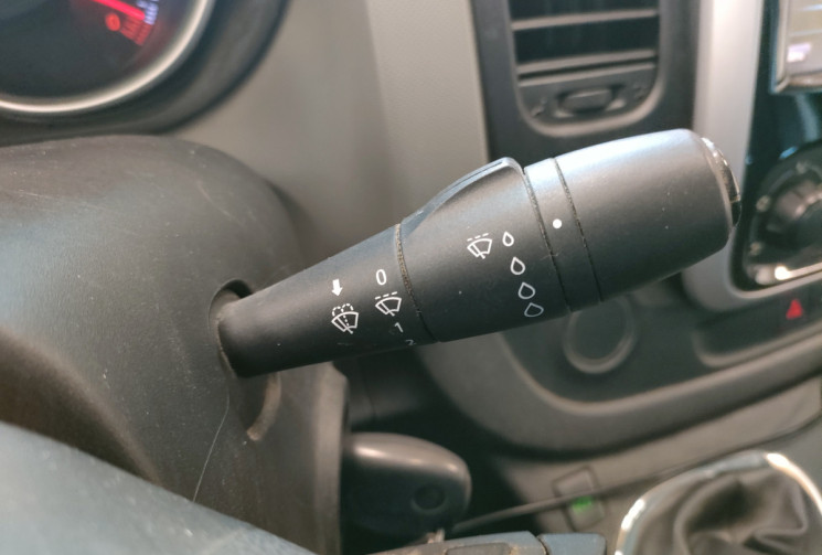 Renault Trafic III Fourgon L1H1 1200 1.6 dCi 16V Energy vitré 125 ch Grand Confort